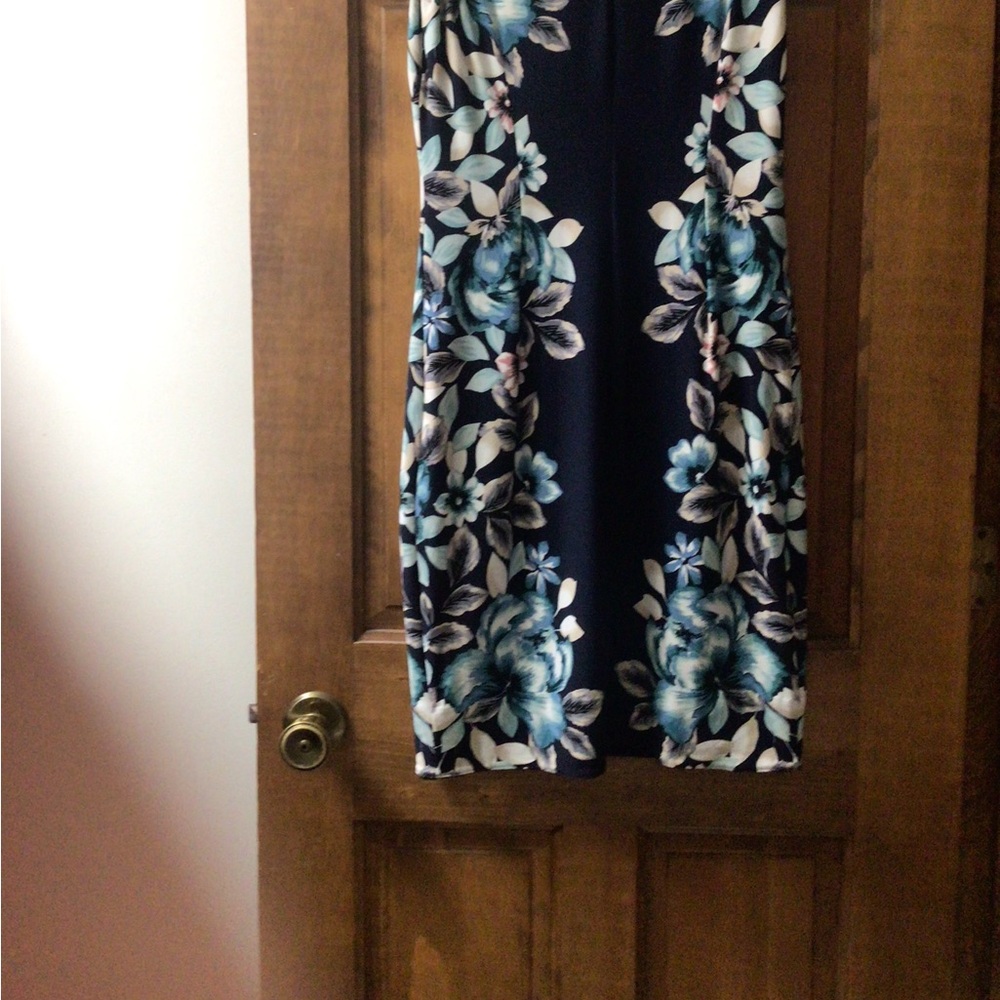 White House Black Market sheath style dress